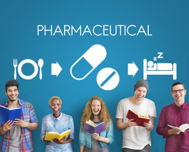 bir grup insan kitap okuma 