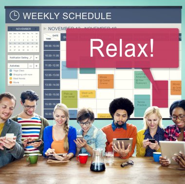 Dijital aygıtlar kullanan insanlar