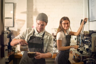 Garson kahve yapma birkaç