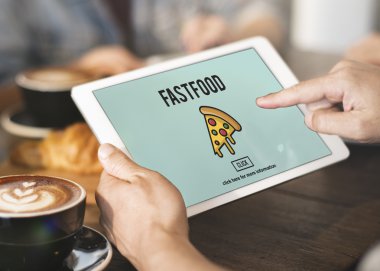 Dijital tablet tutan adam