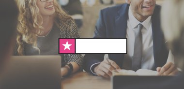 Toplantı üzerinde konuşmayı iş adamları