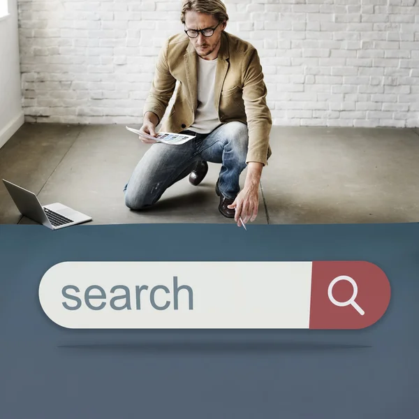 Businessman working with search — Stock Photo, Image