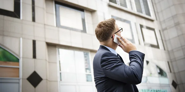 Hombre de negocios trabajando —  Fotos de Stock