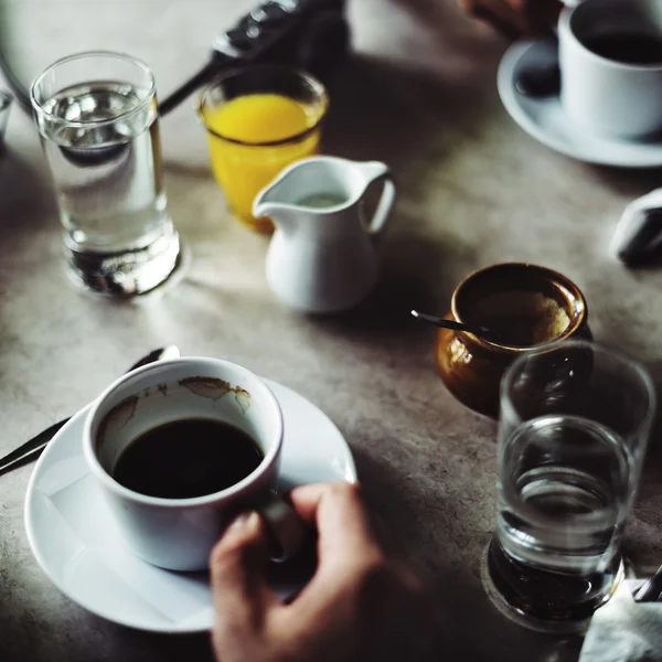 Freunde trinken Kaffee — Stockfoto
