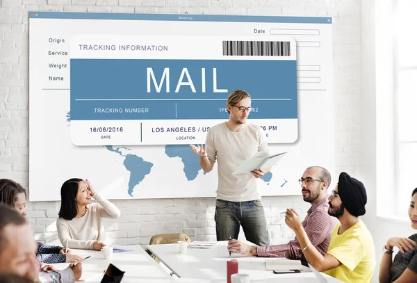 Reunião de negócios com o Mail — Fotografia de Stock