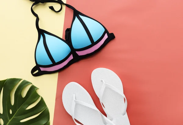 Reggiseno costume da bagno luminoso — Foto Stock