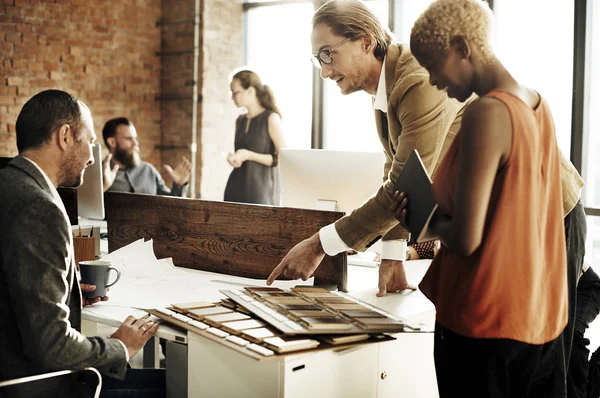 Imprenditori che lavorano — Foto Stock