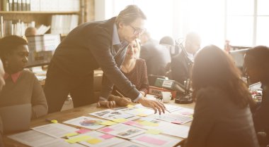 çalışan iş adamları 