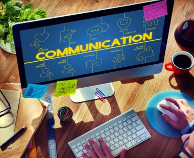 bilgisayarla çalışma iş adamı