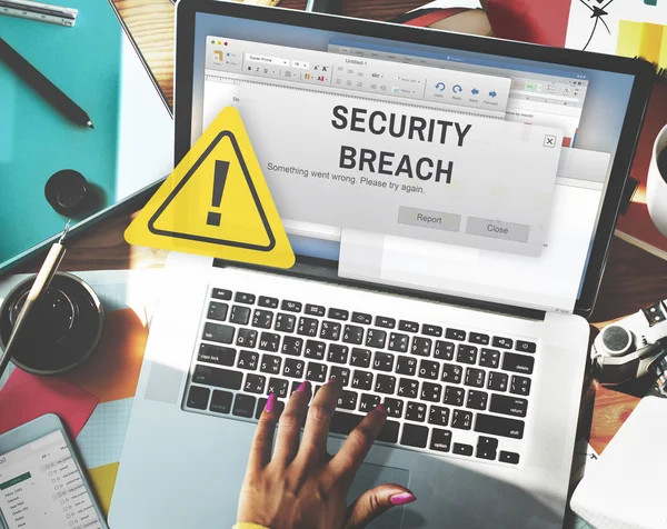 Security Breach text on screen. — Stock Photo, Image