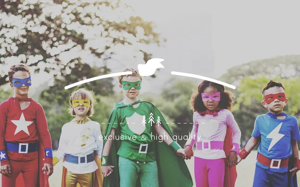 Superhero kids have fun together — Stock Photo, Image