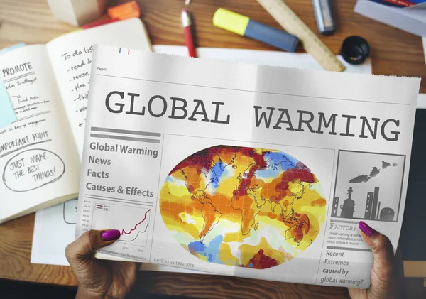 Bok med texten Global uppvärmning — Stockfoto