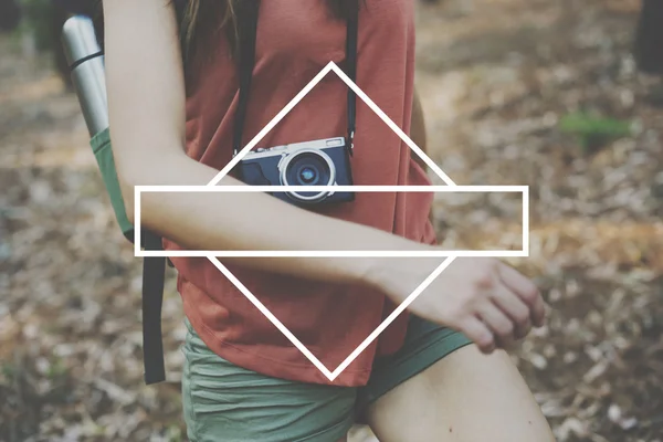 Woman trekking in forest — Stock Photo, Image