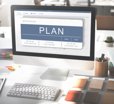 bilgisayar monitöründe açık