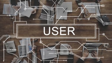 Ofiste çalışan iş adamları