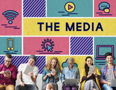 İnsanlar dijital araçları tarama