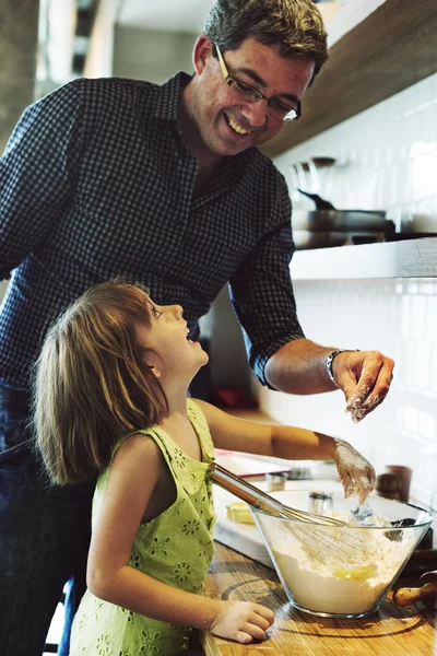 Girl and Grandfather Bake Cookies — Stock Photo, Image