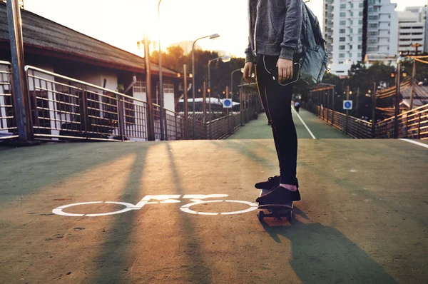 Patinador de rua a bordo — Fotografia de Stock