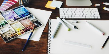 Sketchbook ve boya tablo 