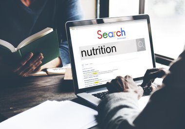 Bilgisayarla çalışma ofice erkekte