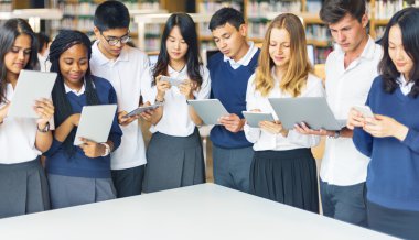 çeşitlilik öğrencilerin dijital aygıtları ile