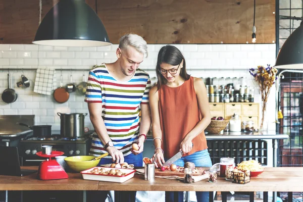 Couple Cooking together — Stock Photo, Image
