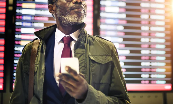 Homme avec téléphone portable — Photo