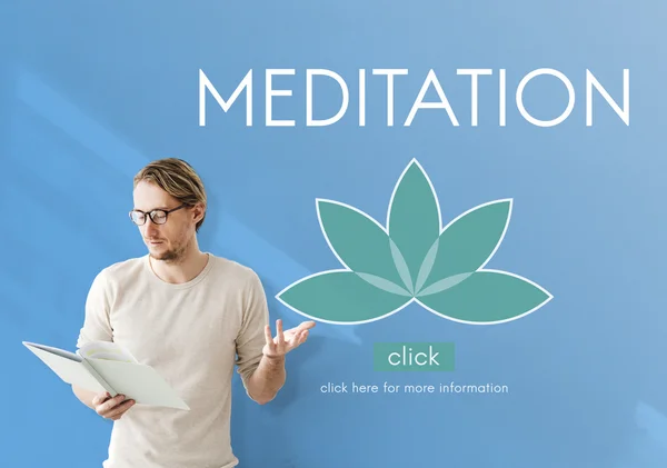 Homem de negócios trabalhando com meditação — Fotografia de Stock