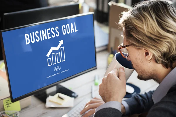 Businessman working with computer in office — Stock Photo, Image