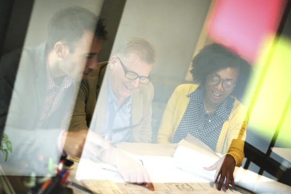 Gente de negocios en reunión — Foto de Stock