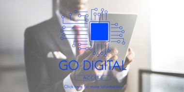 Dijital tabletli adam