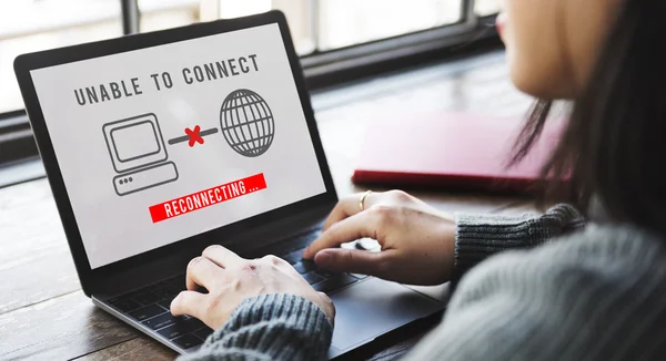 Woman working with laptop — Stock Photo, Image