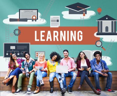 Öğrenciler birlikte beyin fırtınası