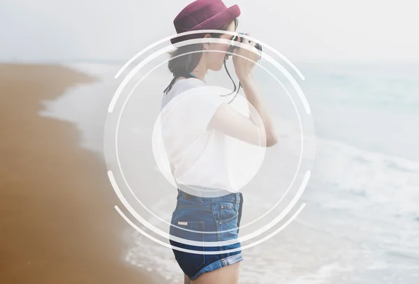 Girl making photo on Camera — Stock Photo, Image