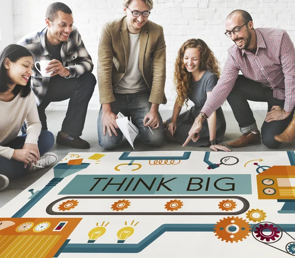 Designers travaillant avec Think Big — Photo