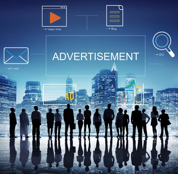 Üzletemberek és a reklám fogalma — Stock Fotó