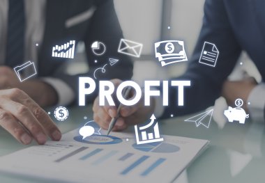  Ofiste çalışan iş adamları.