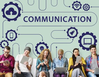 İnsanlar dijital araçları tarama