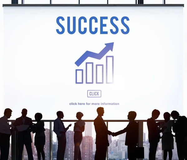 Empresários de sucesso falando — Fotografia de Stock