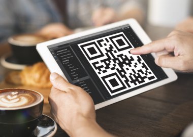 insan dijital tablet kullanma