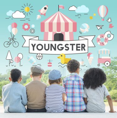 Bankta oturma çocuklar