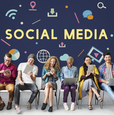 İnsanlar dijital araçları tarama