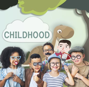 Çocuklar gülüyor ve eğlenin