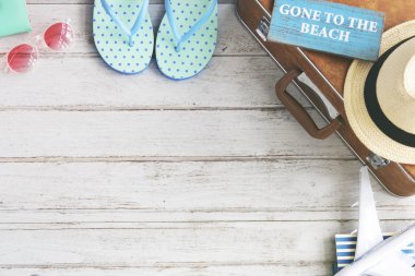 ahşap plakalar ve yaz sandalet