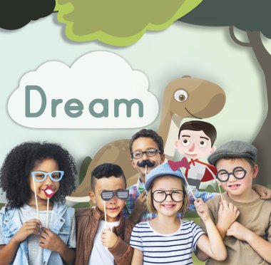 Çocuklar gülüyor ve eğlenin