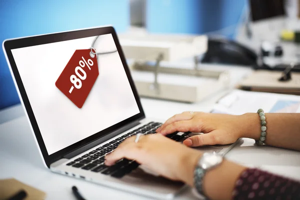 Person working on laptop — Stock Photo, Image