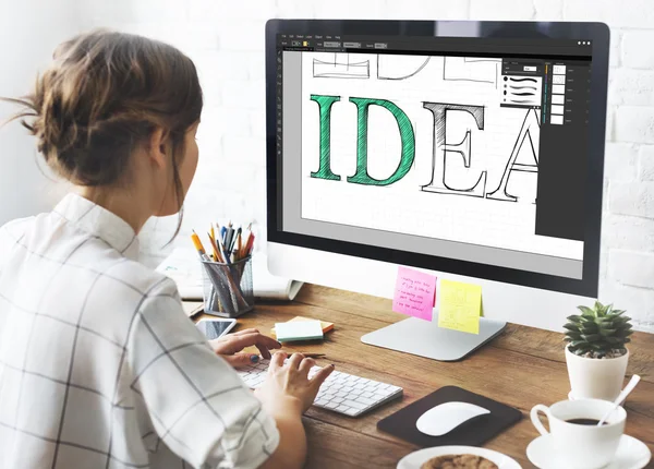 Testo dell'idea sullo schermo — Foto Stock