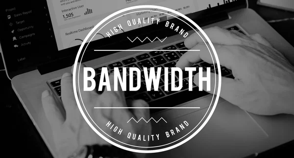 Konsep Teknologi laptop dan Bandwidth — Stok Foto