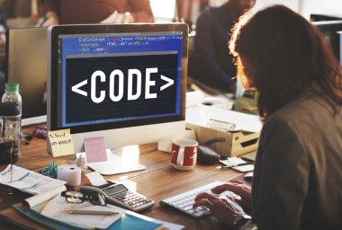 işkadını monitörde arıyorsunuz