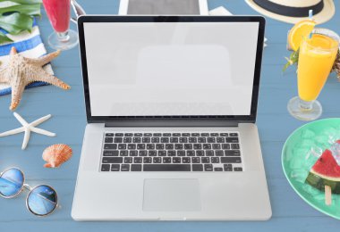 Laptop ekran üzerinde kopya alanı ile